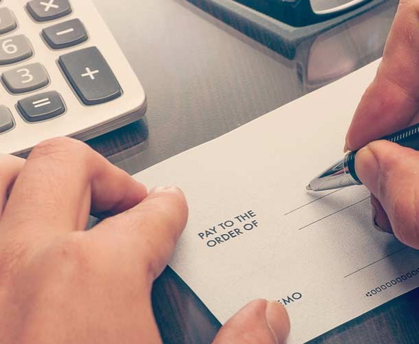 سفته و چک چه تفاوت هایی با هم دارند؟