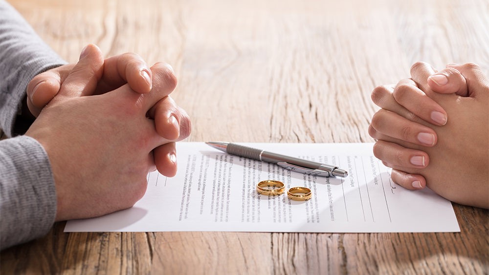 طلاق به درخواست مرد چگونه انجام می شود؟