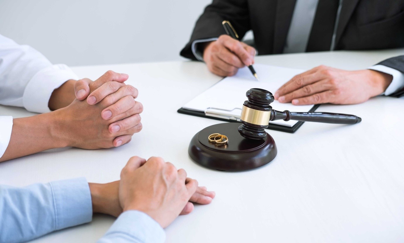 پرداخت مهریه در زمان طلاق به درخواست مرد چگونه است؟