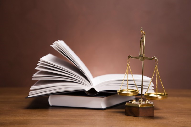 چه راه هایی برای ارتباط بین موکل با وکیل حقوقی وجود دارد؟